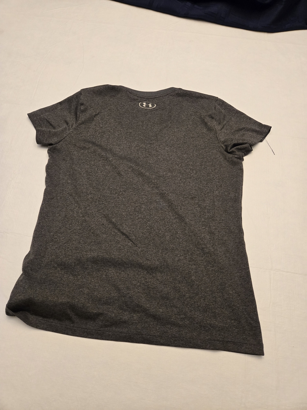 Under Armour Women’s Loose HeatGear V-Neck Performance T-shirts - Set Of 3 - Picture 12 of 12